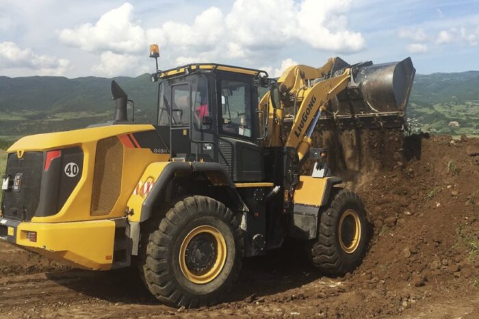 cargadora-de-ruedas-848h-liugong-10-700x466 LiuGong Radlader 848H